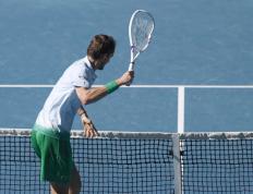 乐鱼 vip 注册-法国网球队血洗澳大利亚网球队，梅德韦杰夫爆发神勇的简单介绍