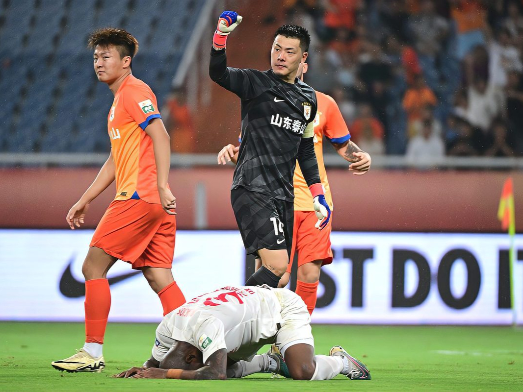 乐鱼 vip 注册-包含佛罗伦萨门将神勇扑救,力保球门不失的词条