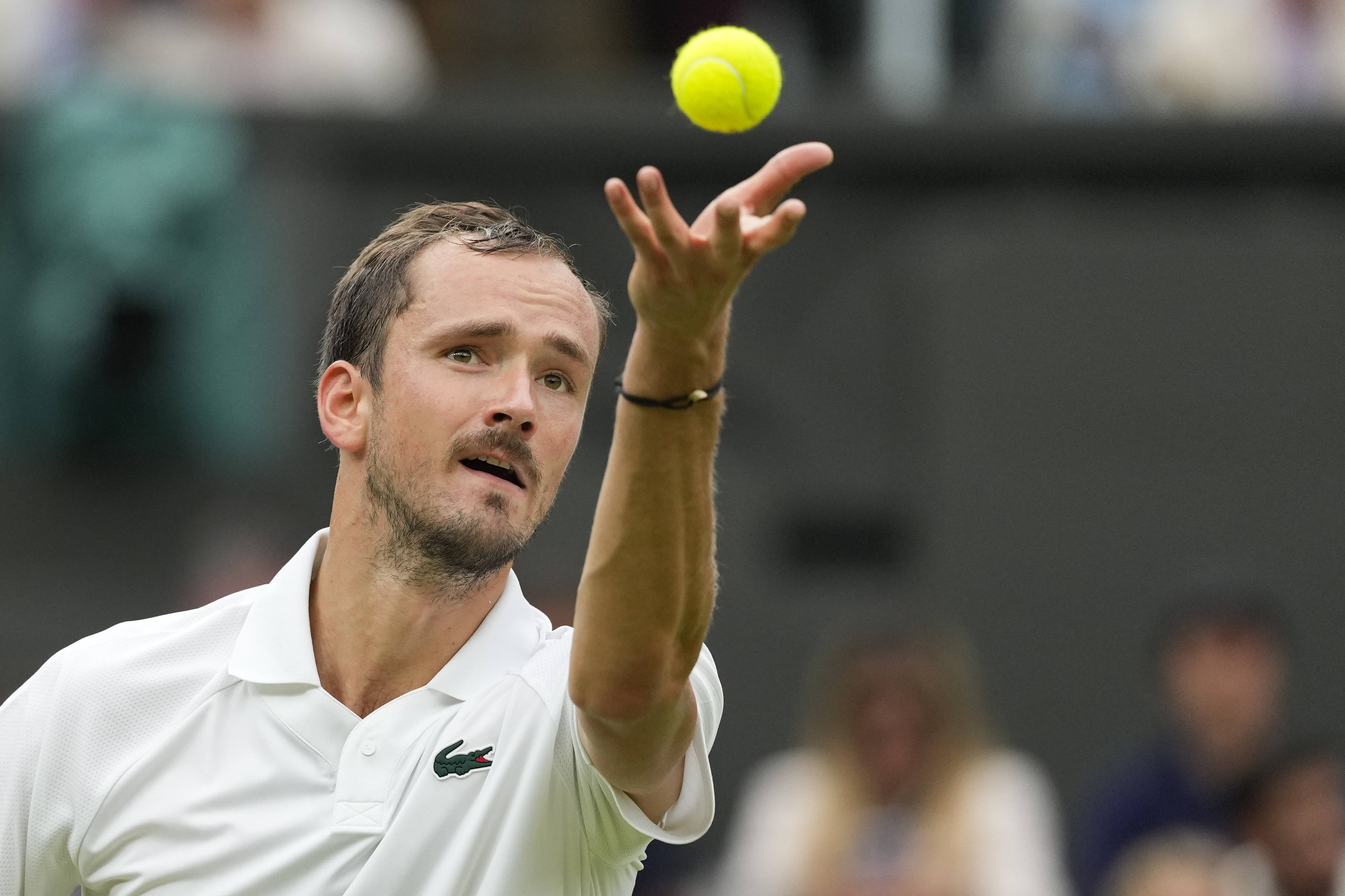 乐鱼 vip 注册-美国网球队爆冷英国网球队，梅德韦杰夫爆发神勇的简单介绍