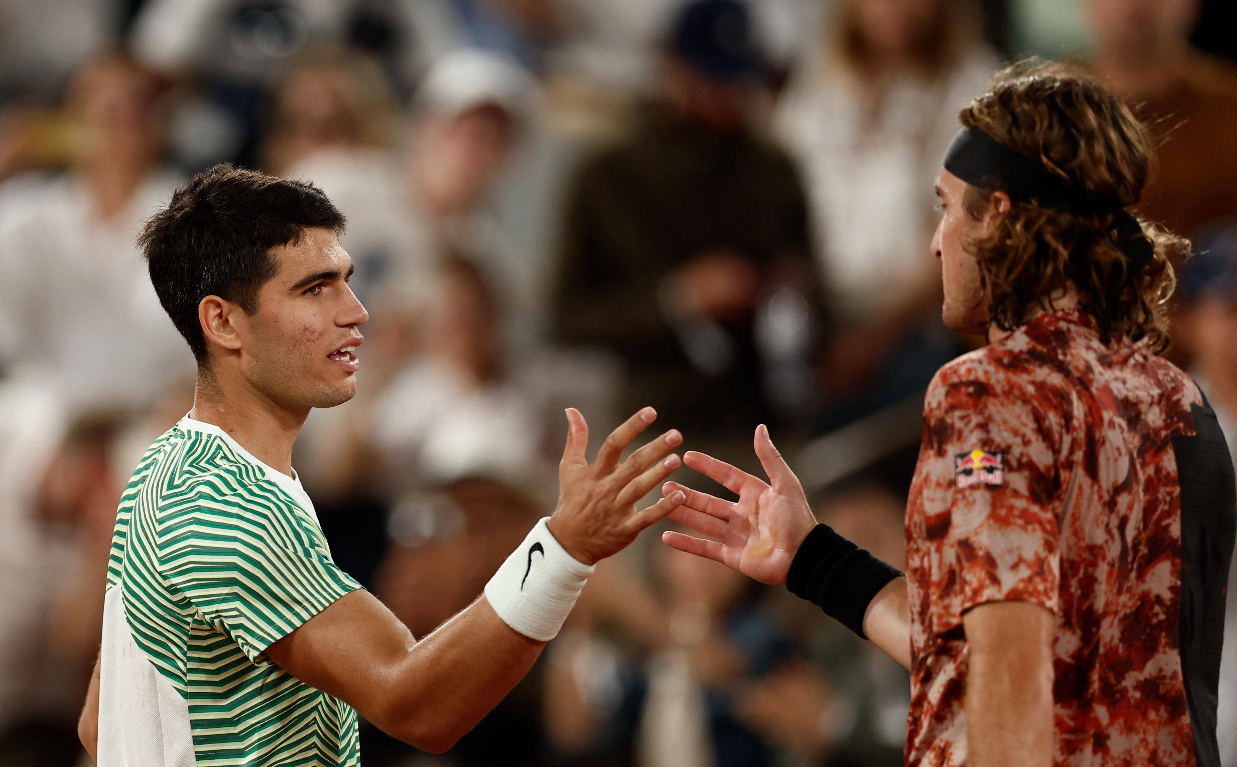 乐鱼官网-关于西班牙网球队完胜美国网球队，西西帕斯打破历史纪录的信息